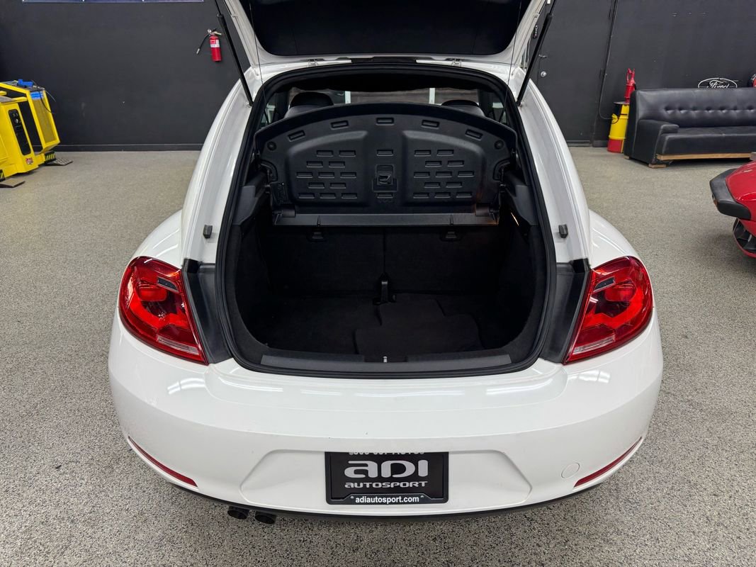 Used 2013 Volkswagen Beetle 2.5 image 13