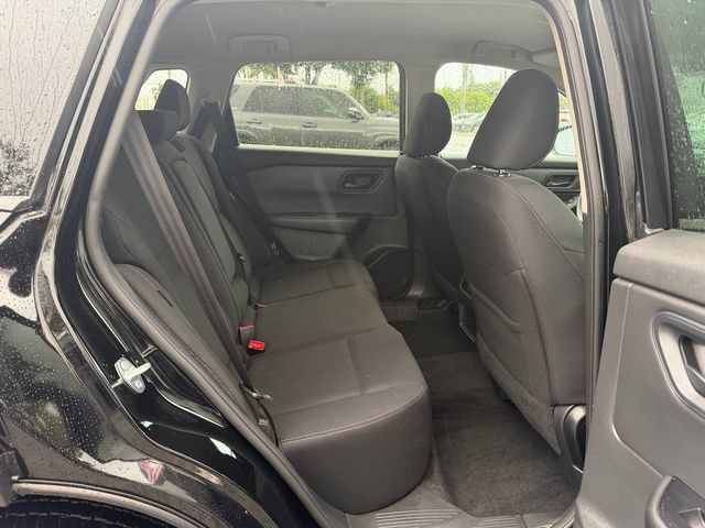 Used 2024 Nissan Rogue S AWD/4WD image 17