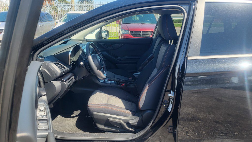 Used 2023 Subaru Crosstrek 2.0i Premium image 14