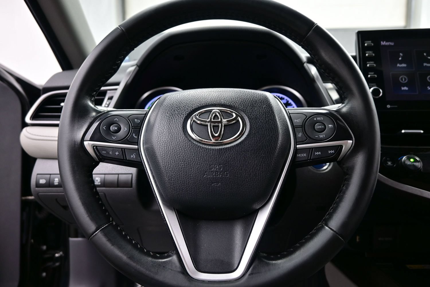 Used 2022 Toyota Camry XLE FWD image 22