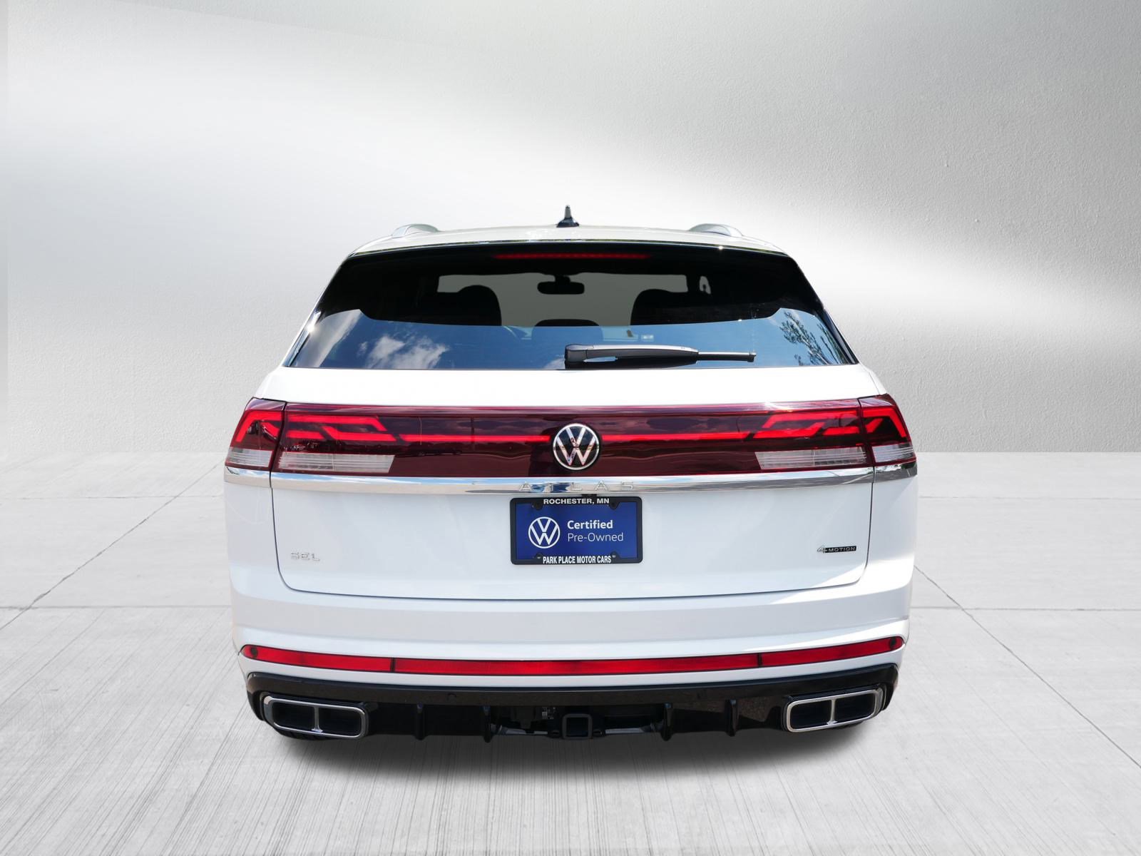Certified 2024 Volkswagen Atlas Cross Sport SEL R-Line image 6