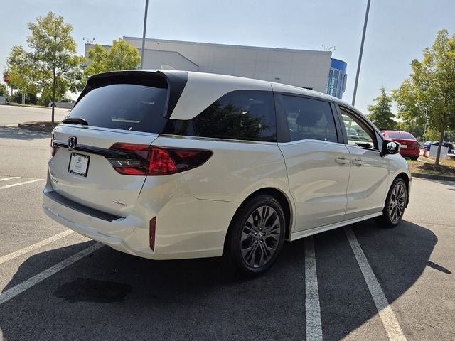 Certified 2025 Honda Odyssey Touring image 8