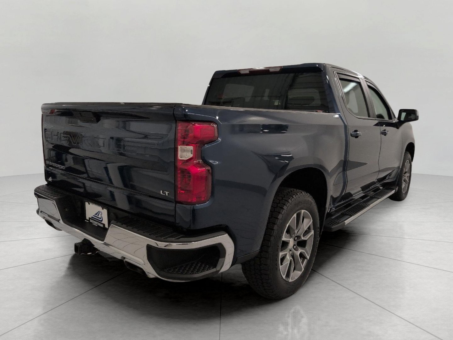 Used 2022 Chevrolet Silverado 1500 LT AWD/4WD image 19