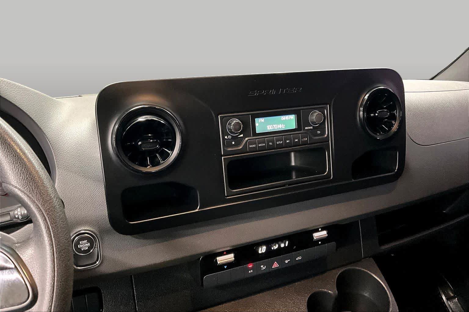 Used 2019 Mercedes-Benz Sprinter 144 image 6