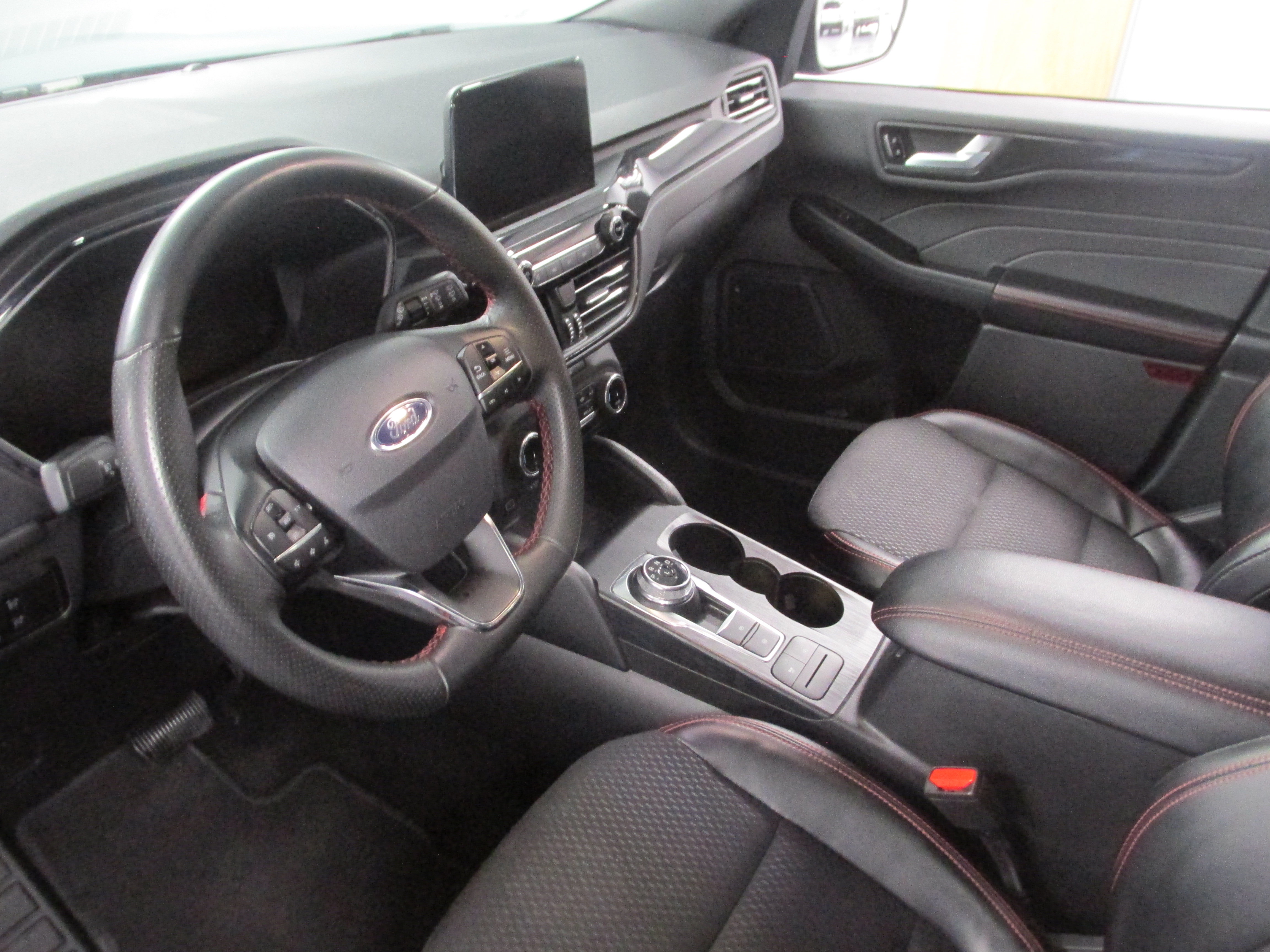 Used 2025 Ford Escape ST-Line AWD/4WD image 21