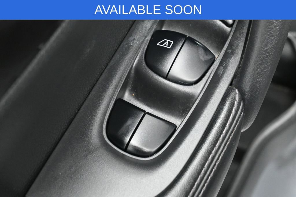 Used 2019 Nissan Rogue SV w/ Premium Package AWD/4WD image 6