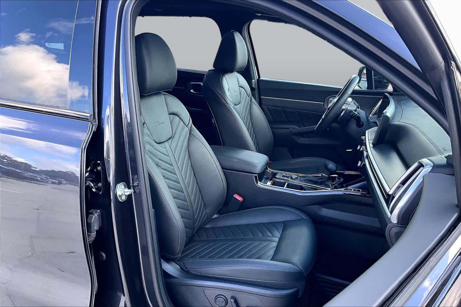 Certified 2026 Kia Sorento SX Prestige AWD/4WD image 9