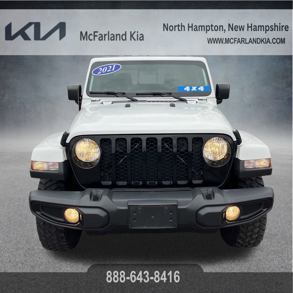 Used 2021 Jeep Gladiator Willys image 39