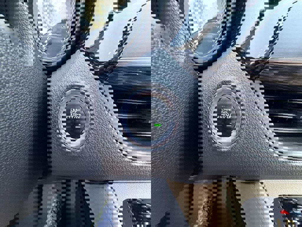 Used 2019 Buick Envision Essence image 28