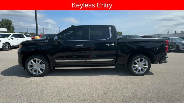 Used 2025 Chevrolet Silverado 1500 High Country AWD/4WD image 5
