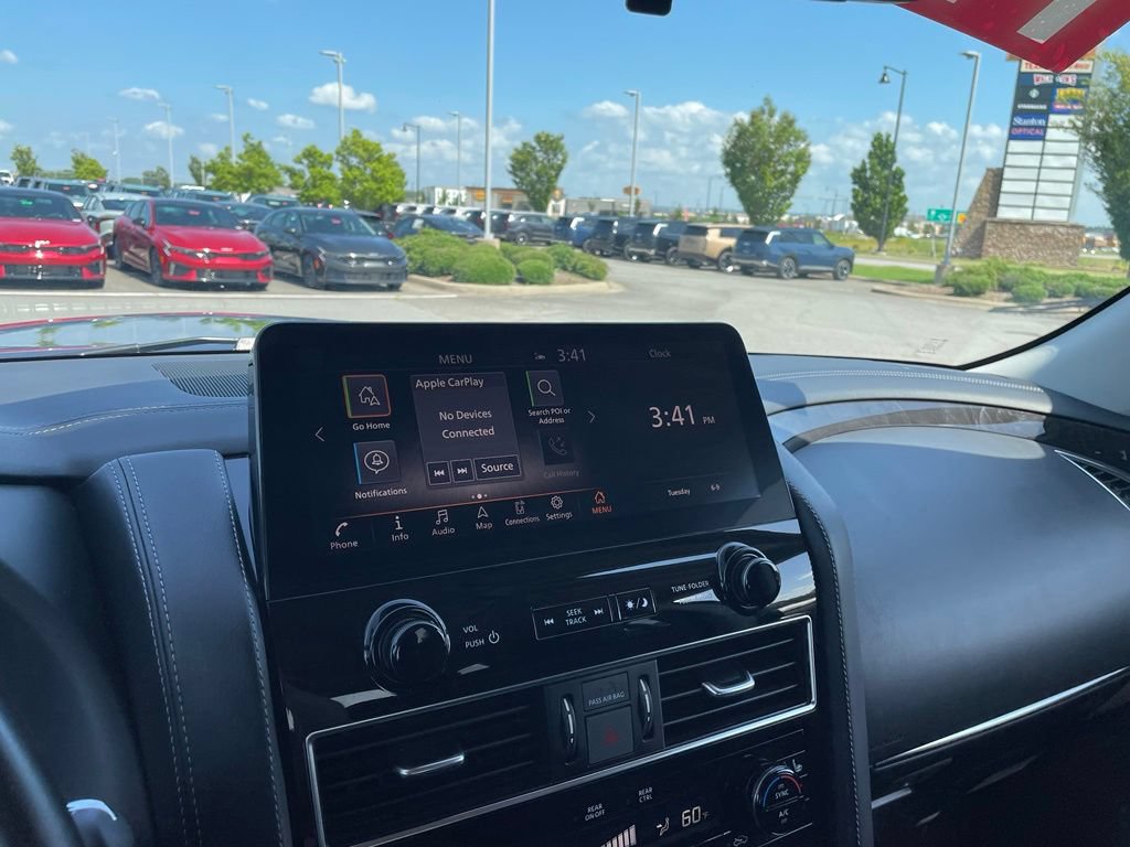 Used 2024 INFINITI QX80 Luxe AWD/4WD image 16