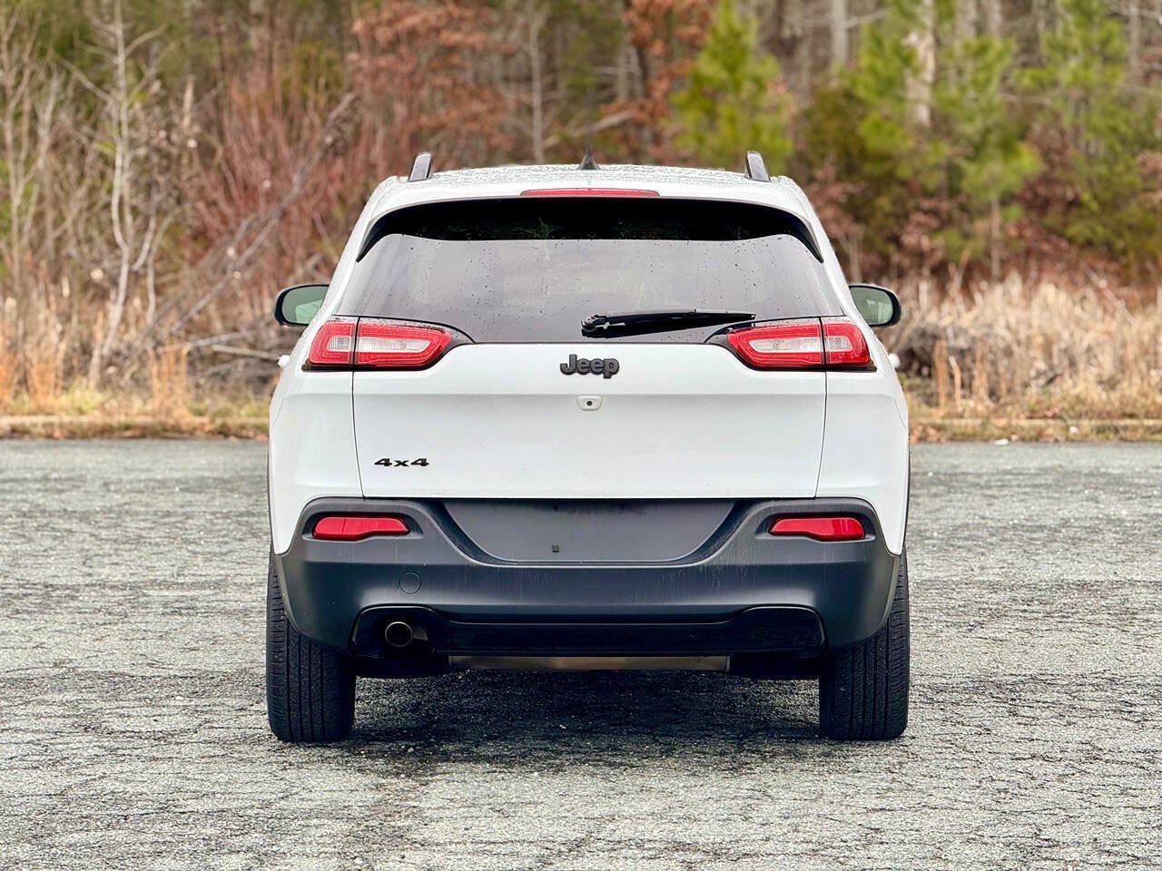 Used 2018 Jeep Cherokee Latitude w/ Altitude Package AWD/4WD image 35