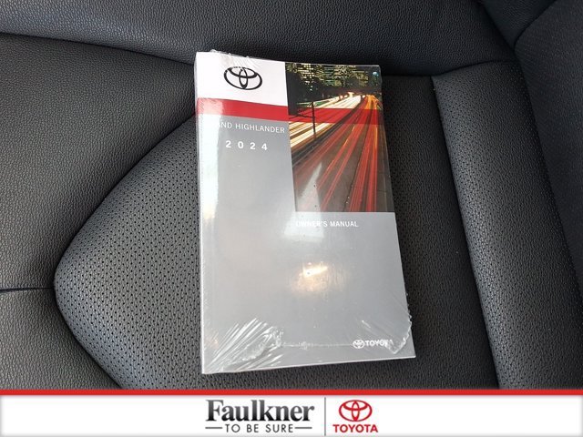 Certified 2024 Toyota Grand Highlander AWD image 26