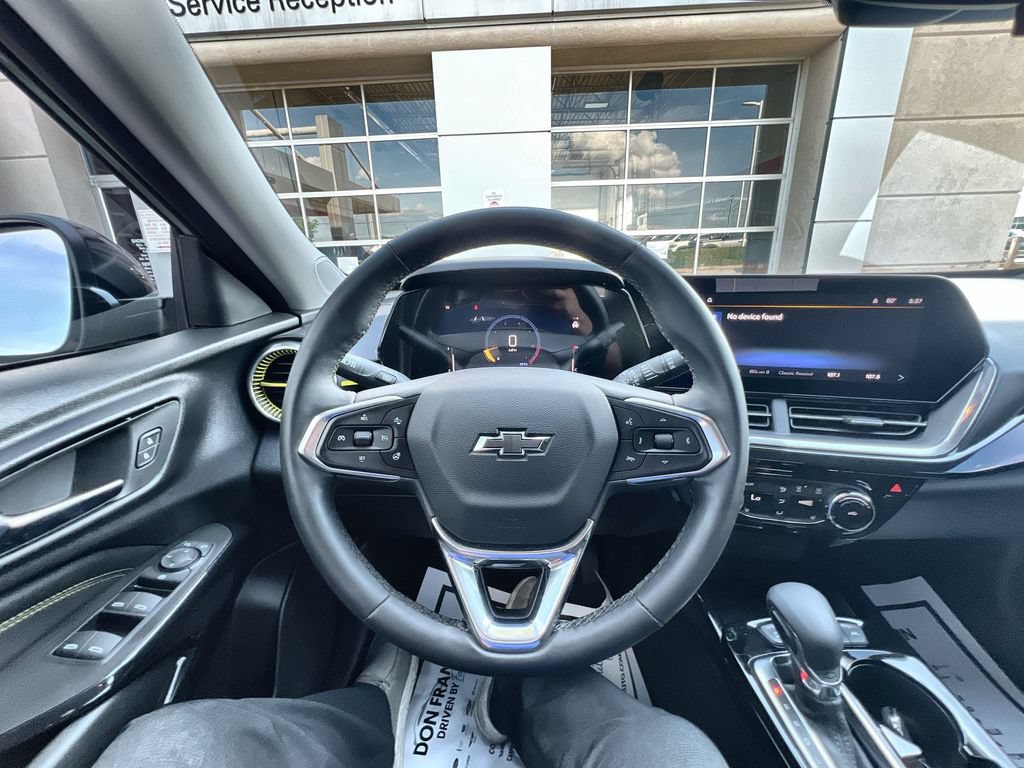 Used 2025 Chevrolet Trax ACTIV w/ Driver Confidence Package FWD image 14