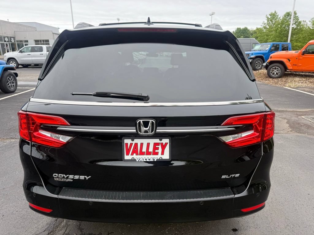 Used 2024 Honda Odyssey Elite image 6