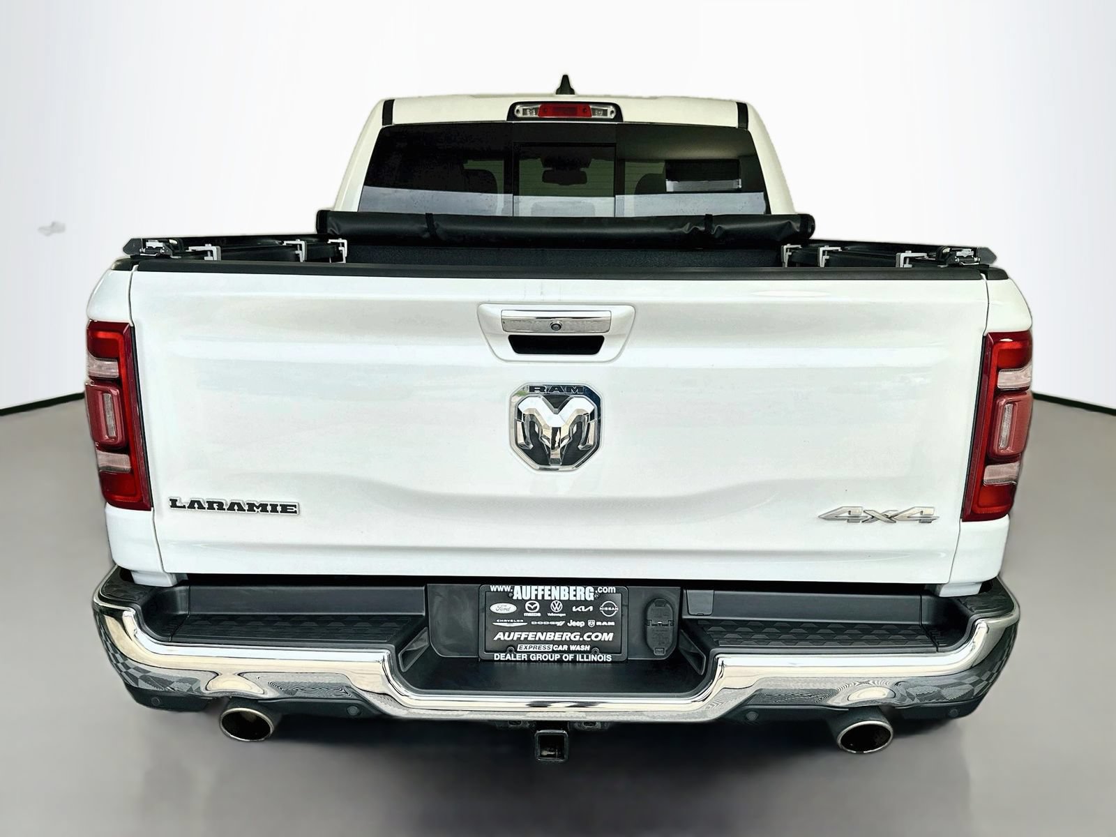 Used 2019 RAM 1500 Laramie AWD/4WD image 6