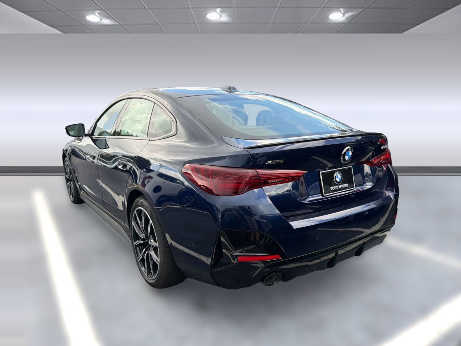 New 2026 BMW 430i xDrive w/ M Sport Package AWD/4WD image 3