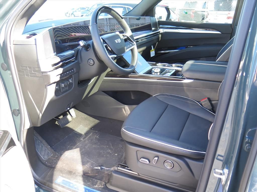 New 2026 Cadillac Escalade Luxury w/ Touring Package image 11