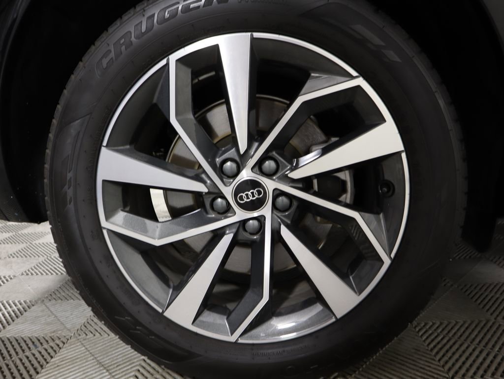 Certified 2025 Audi Q5 2.0T Premium Plus w/ Premium Plus Package image 33