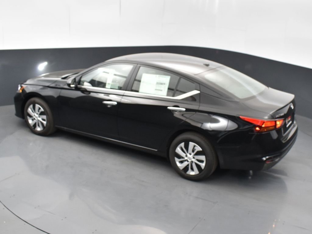 Used 2025 Nissan Altima 2.5 S image 46