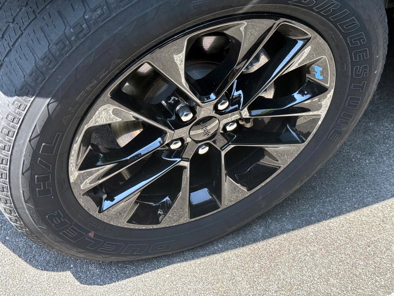 Used 2022 Jeep Wrangler Unlimited Sahara w/ Cold Weather Group image 5