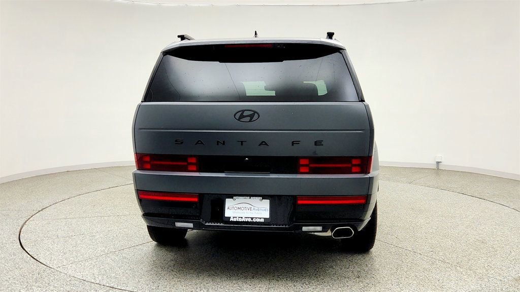 Used 2024 Hyundai Santa Fe Calligraphy FWD image 6