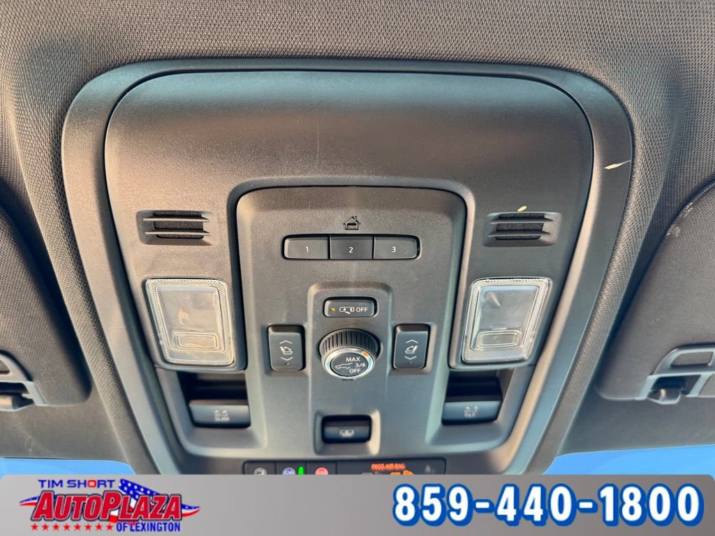 Used 2023 Chevrolet Suburban Z71 w/ Z71 Off-Road Package AWD/4WD image 28