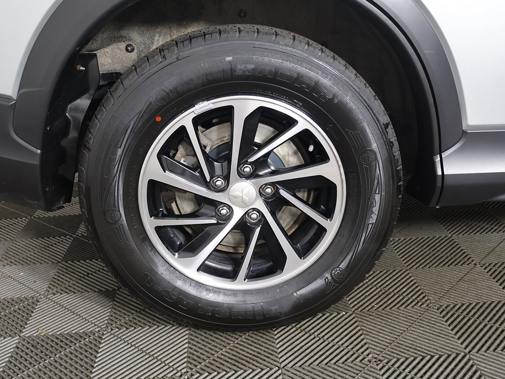 Used 2024 Mitsubishi Eclipse Cross ES AWD/4WD image 18