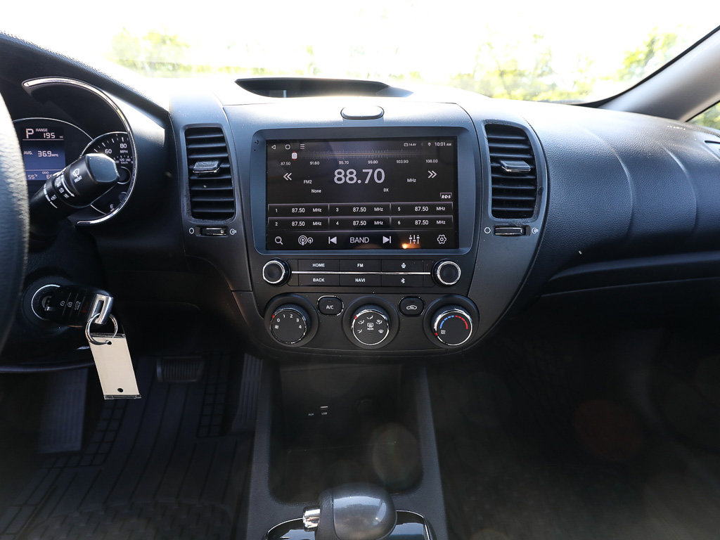 Used 2017 Kia Forte LX FWD image 15