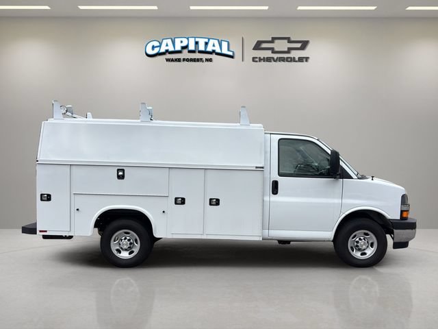 New 2025 Chevrolet Express 3500 w/ Power Convenience Package RWD image 13