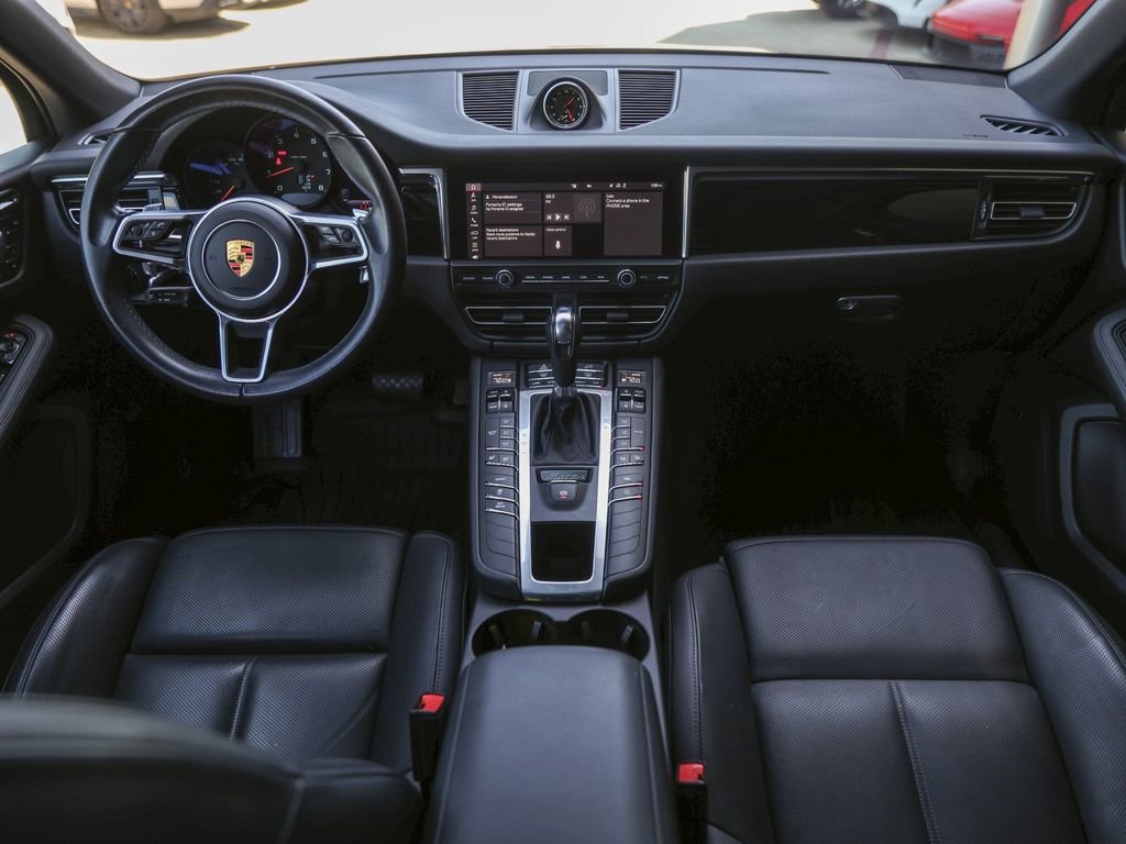 Certified 2021 Porsche Macan image 36