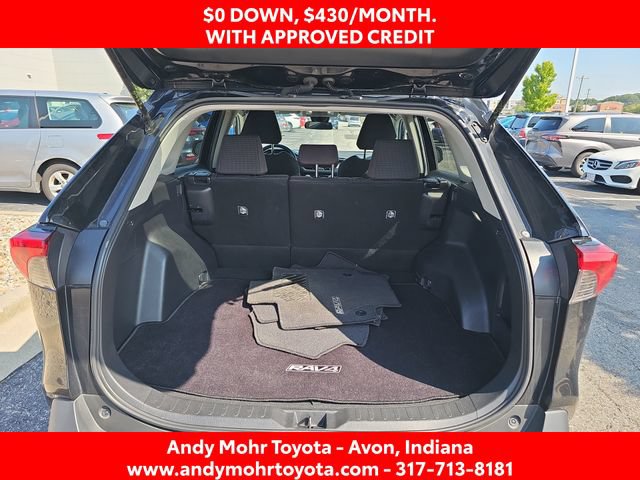 Used 2022 Toyota RAV4 LE AWD/4WD image 12
