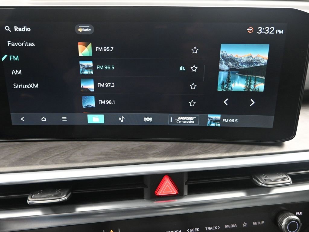 Certified 2025 Kia Sorento SX Prestige w/ Sage Leather Package image 21