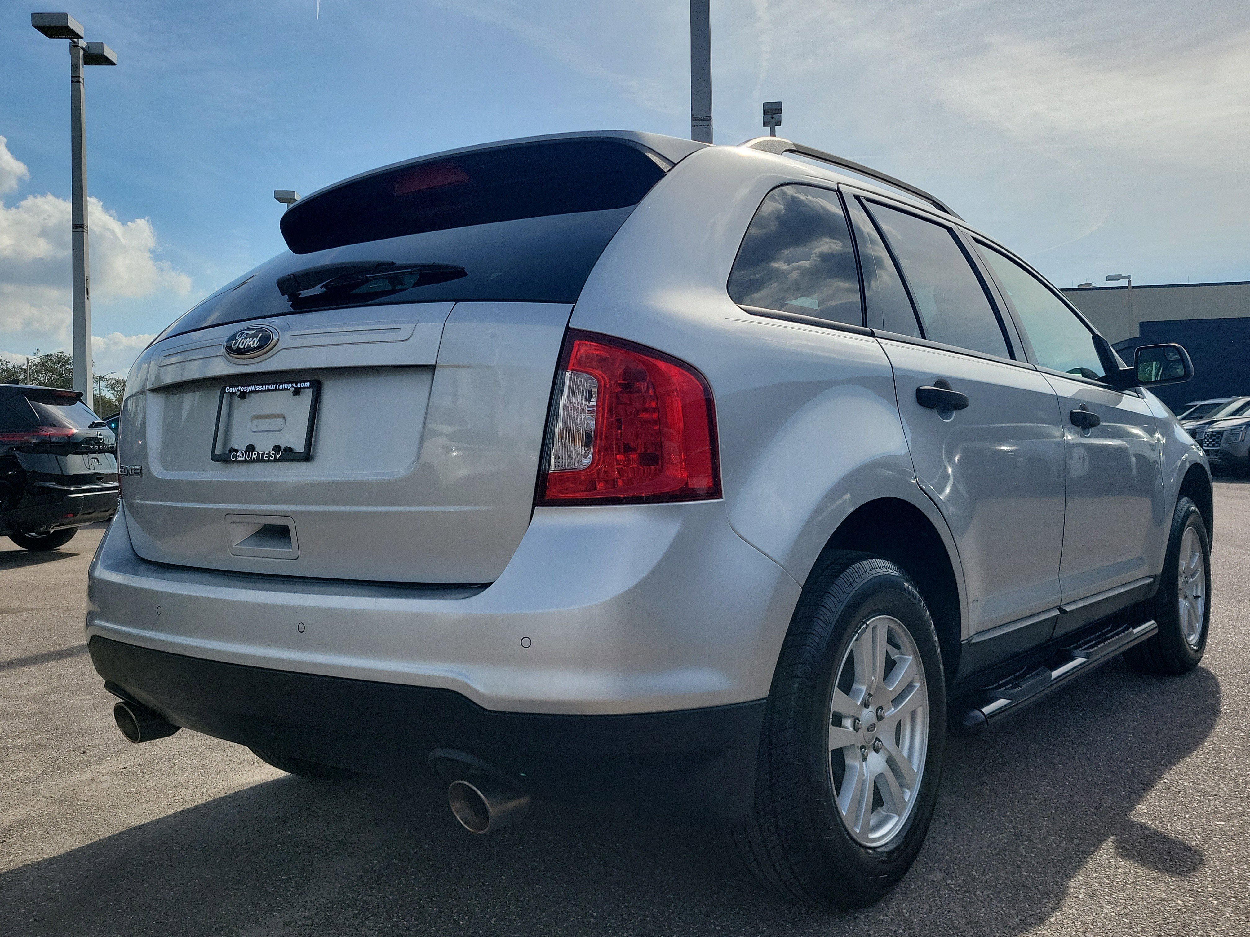 Used 2013 Ford Edge SE image 5