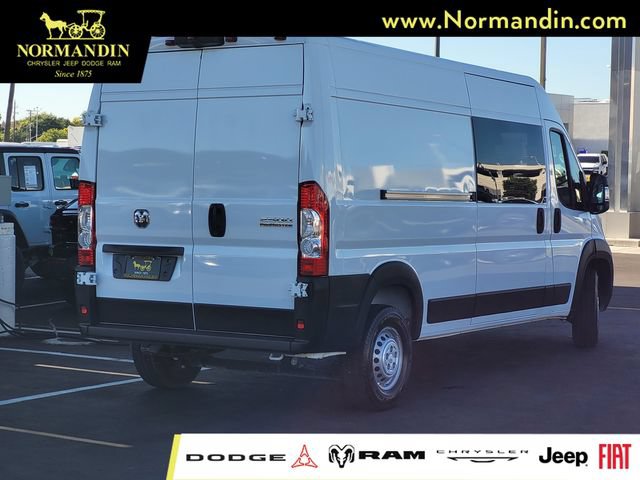 Used 2025 RAM ProMaster 2500 w/ Crew Van Package FWD image 4