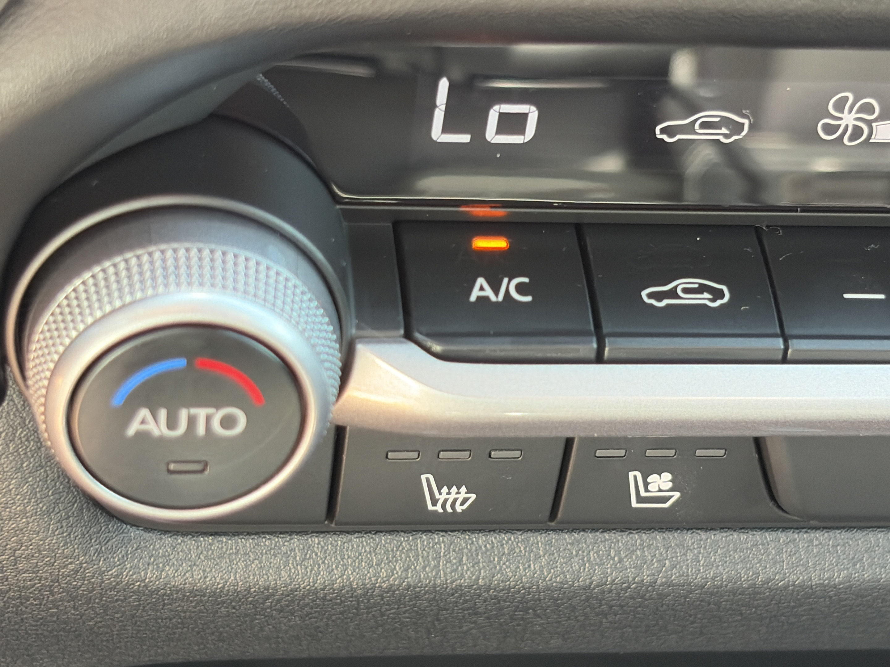 New 2026 MAZDA CX-50 AWD 2.5 Hybrid w/ Weather Package image 17