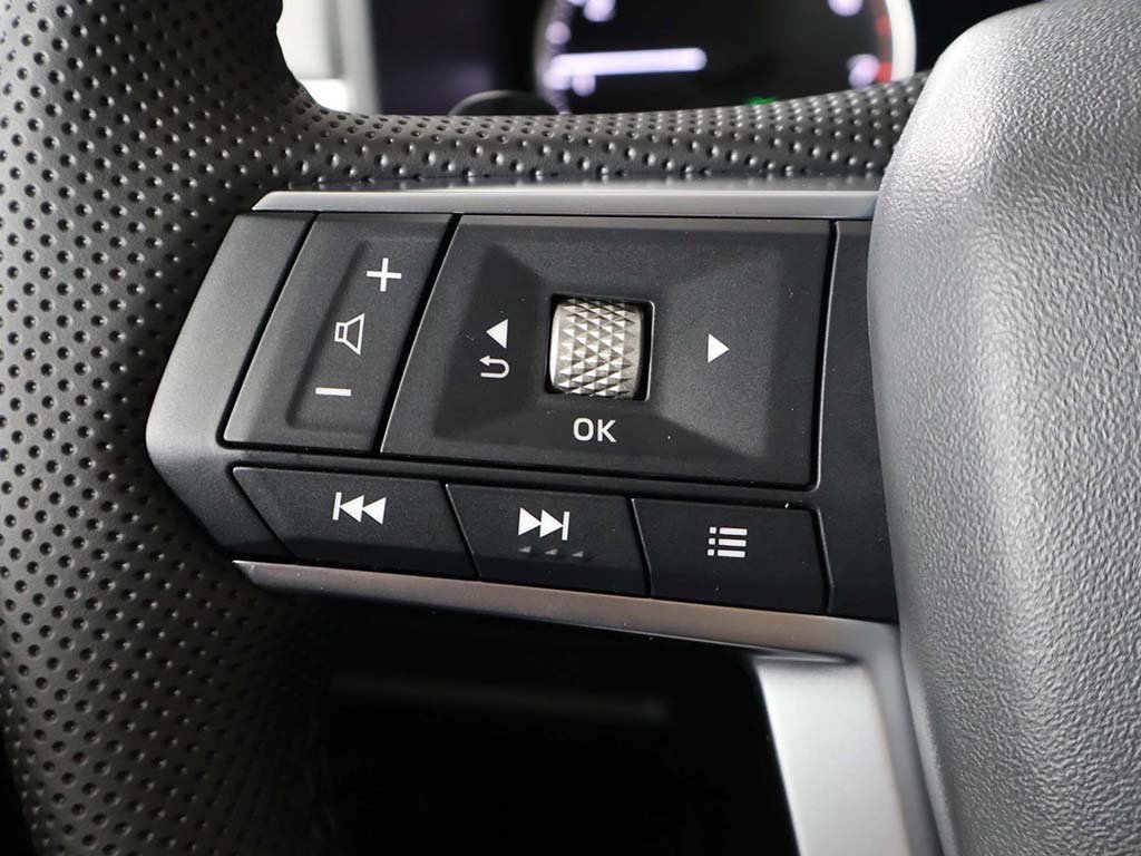 New 2025 Mitsubishi Outlander SE image 42