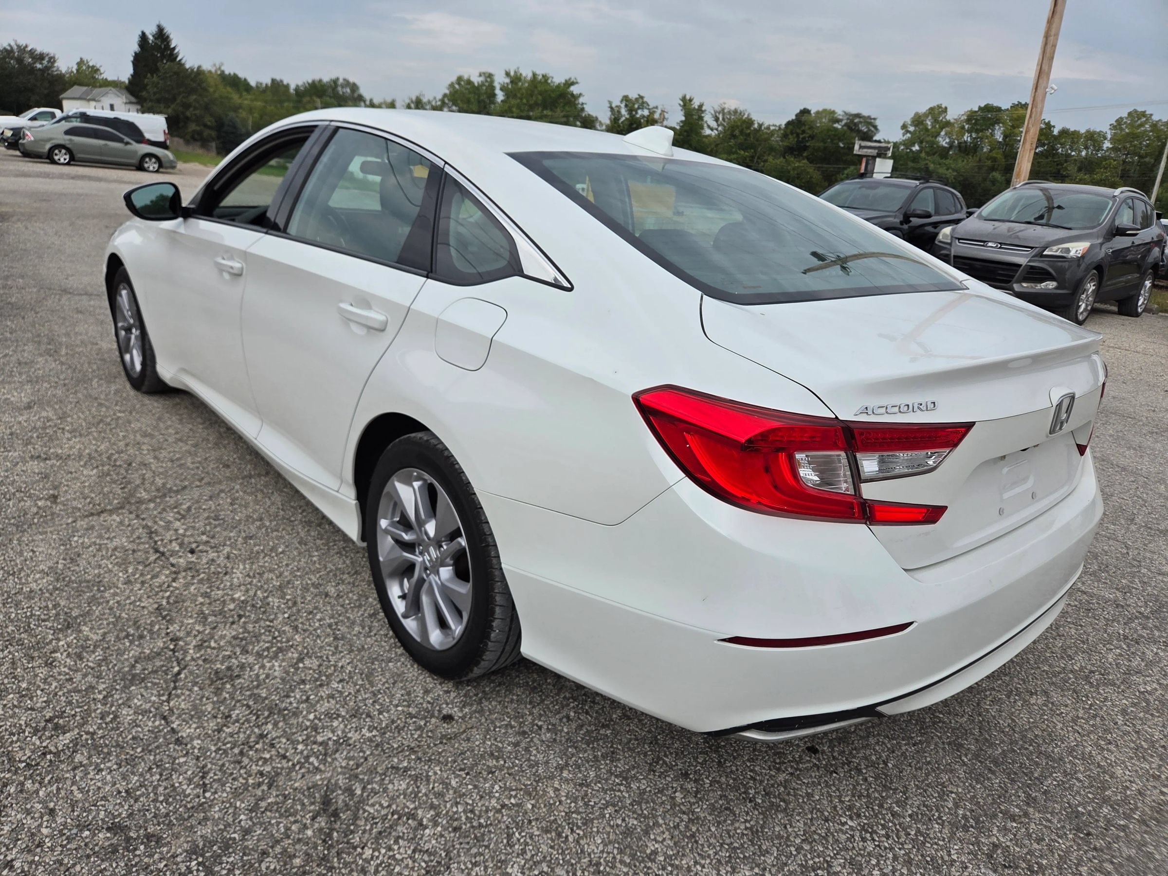 Used 2018 Honda Accord LX image 5