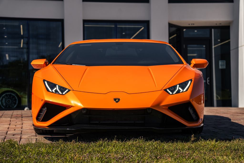 Used 2021 Lamborghini Huracan EVO RWD image 8