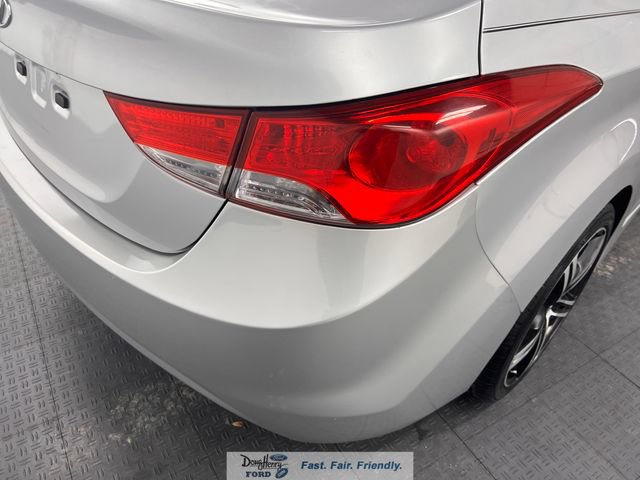 Used 2013 Hyundai Elantra GLS FWD image 13