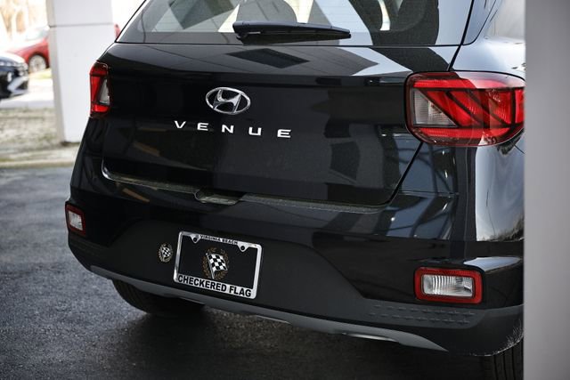 Used 2024 Hyundai Venue SEL image 8