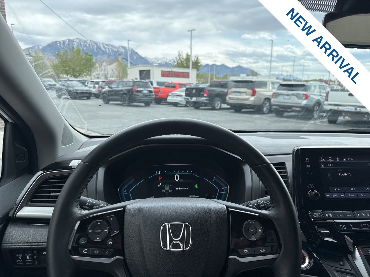 Used 2023 Honda Odyssey Touring image 19