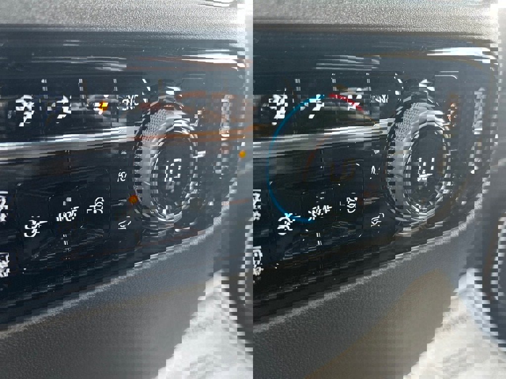 Certified 2024 Chevrolet Silverado 1500 RST w/ LPO, Liner Protection Package image 17