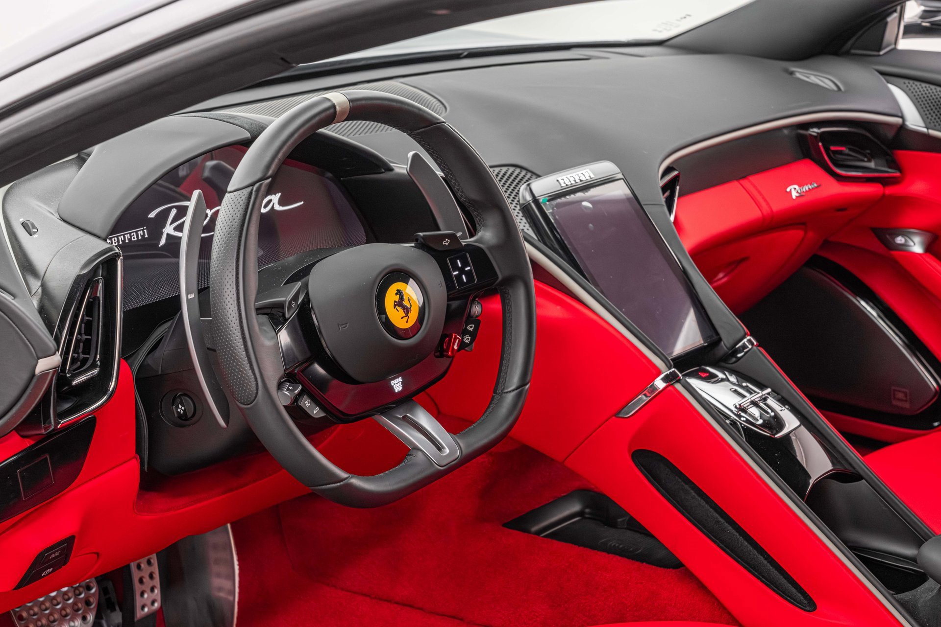 Certified 2024 Ferrari Roma Base image 4