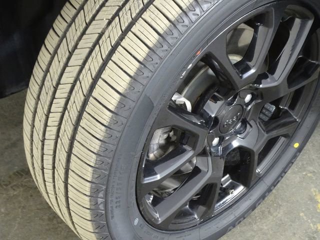 Used 2023 Jeep Compass Altitude image 32