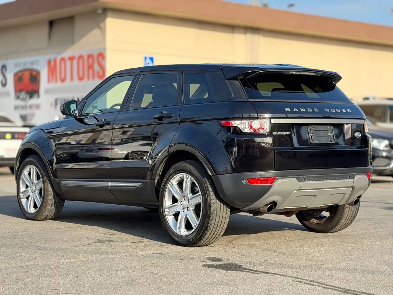 Used 2015 Land Rover Range Rover Evoque Pure Premium AWD/4WD image 14