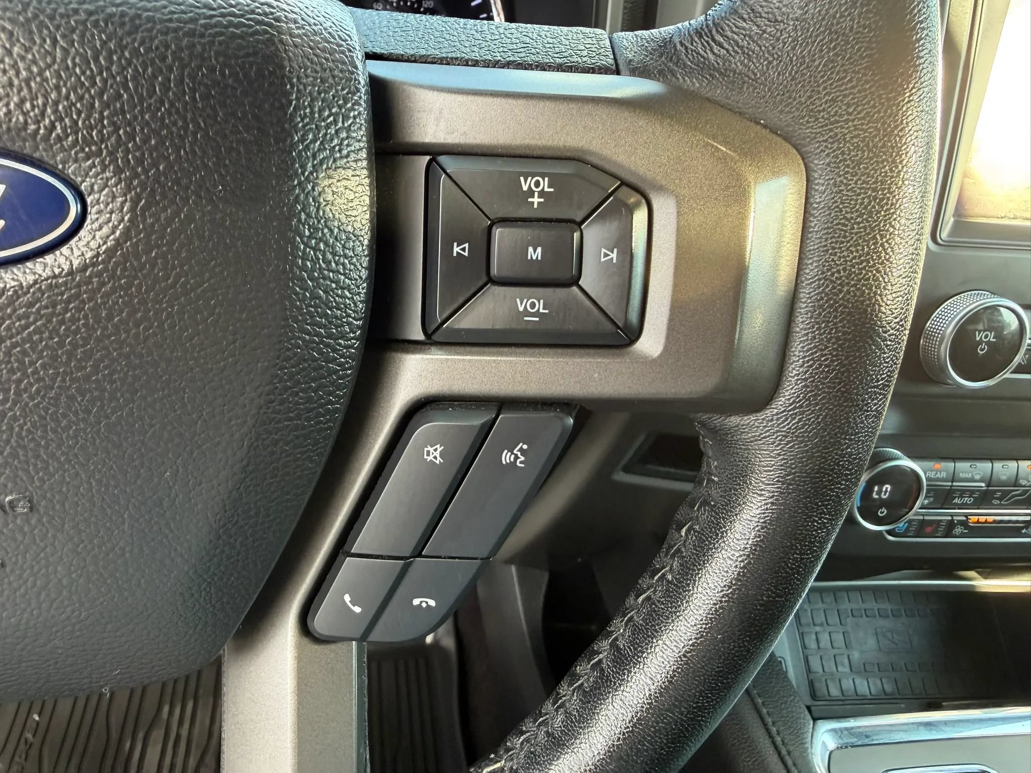 Used 2020 Ford Expedition Max XLT w/ Equipment Group 202A AWD/4WD image 43