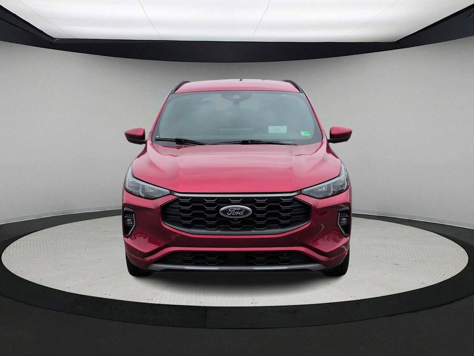 Used 2023 Ford Escape ST-Line Elite w/ Premium Technology Package image 3