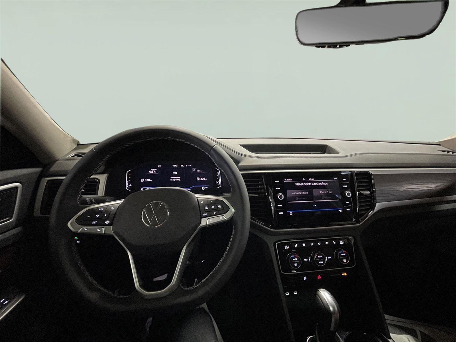 Used 2023 Volkswagen Atlas SE image 28