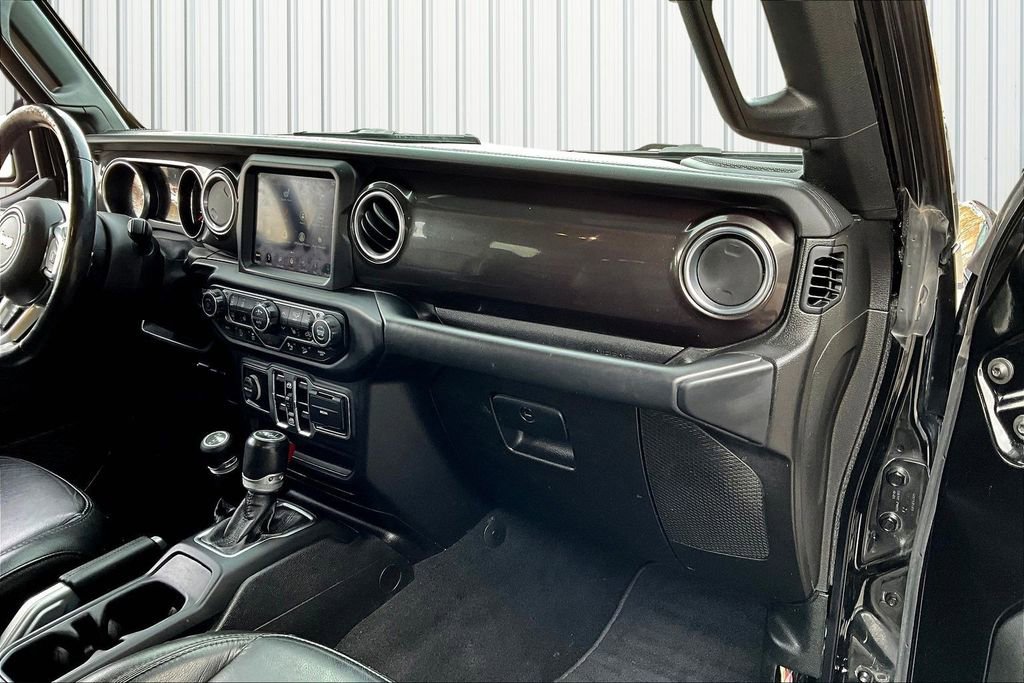 Used 2019 Jeep Wrangler Unlimited Sahara w/ Dual Top Group image 26